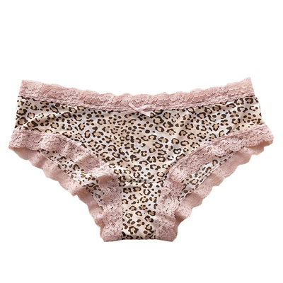 性感豹纹蕾丝边无痕舒适冰丝内裤