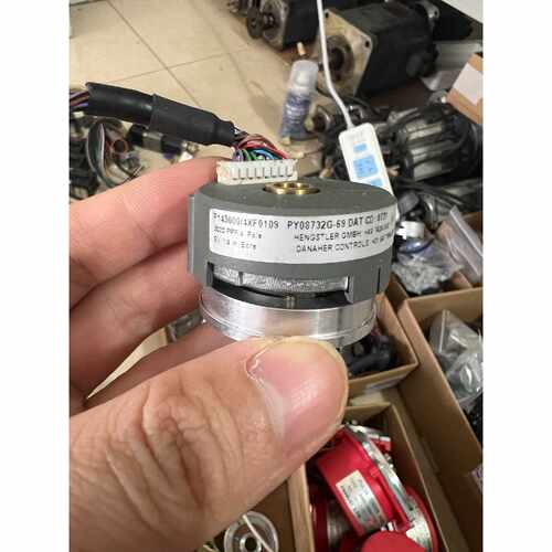 【请询价】F1430004XF0109亨士乐编码器原装拆机现货包好
