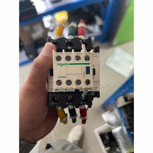 下单前咨询出售施耐德Schneider LADN40辅助触头模块，Te