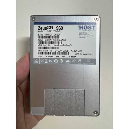 议价日立 Zeus IOPS S841E800M2 800GB SAS固态硬盘，2.5寸规格。