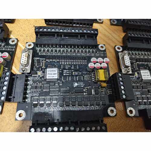 议价中研科达PLC ZYKD2-28MT，功能正常，成色为实图