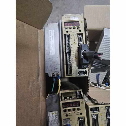 溢价-SGMGH-09AC61安川850w伺服电机230