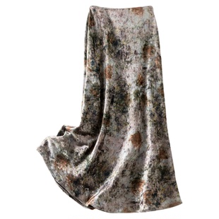 29851 水墨风加绒鱼尾裙秋冬丝绒半身裙女2025新款松紧腰包臀裙