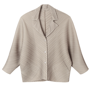 中老年时尚女装斜纹素订西装褶皱妈妈外套秋季麦子熟了蝙蝠袖上衣