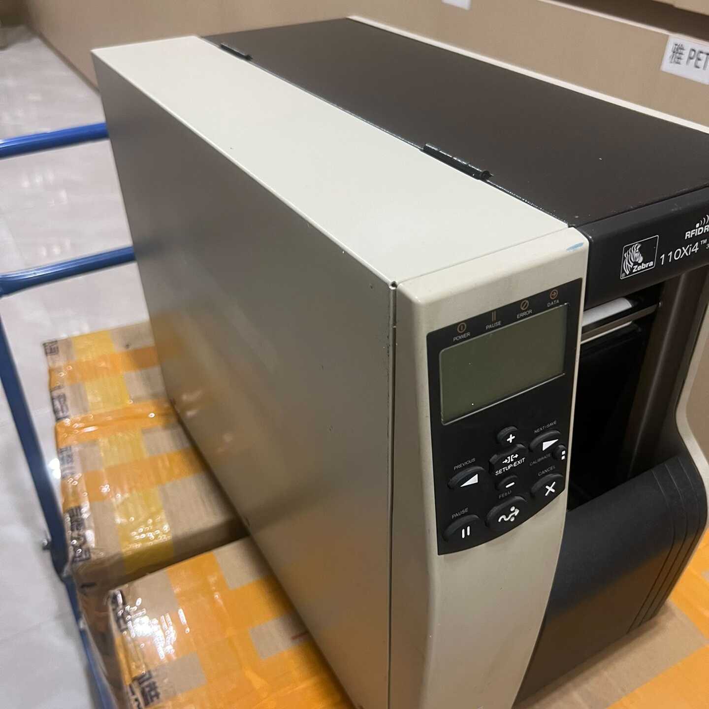斑马打印机110xi4-300dpi，带剥离回卷器，打印完好&mdash;议价