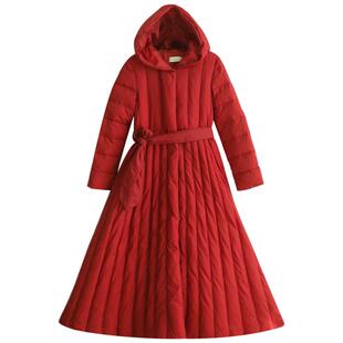【现货】裙摆式连帽羽绒服红色女长款过膝冬季新款加厚白鸭绒外套