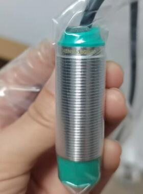 议价NBN12-18GM50-E2倍加福电感式接近传感器 订货号326161-0131