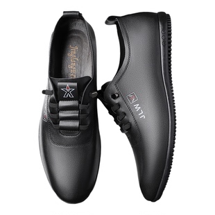 中老年男士尖头休闲皮鞋一脚蹬透气软底平跟驾车鞋四季轻质健步鞋