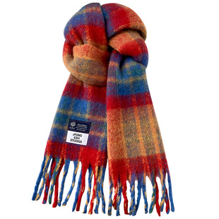 日系温柔百搭彩虹马海毛围巾女冬季加厚保暖百搭学生格子披肩围脖