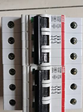 询价-断路器 3P/C25A  S263C25