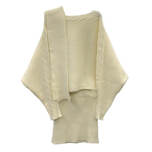 特价穿搭套装新年红露肩宽松套头毛衣显瘦包臀短裙配围巾三件套