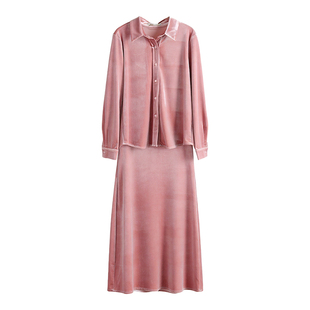 粉色丝绒套装裙女秋冬高级感衬衫半身裙两件套2026超火穿搭一整套