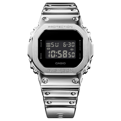 卡西欧单色系金属运动手表