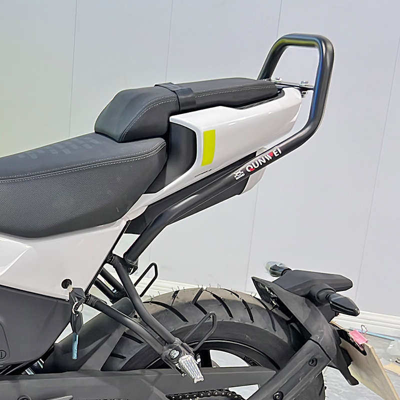 适用春风狒狒XO摩托车后货架尾箱架尾翼Papio侧皮包边包支架尾翼