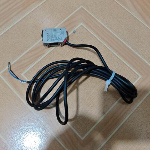 【询价】基恩士光电开关LR-ZB250AP，功能正常，成色为实图适用