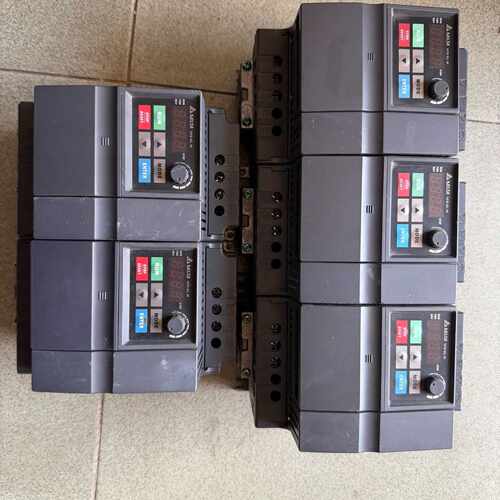 台达变频器VFD040EL43W 4KW380V，实物拍摄，，议价商品