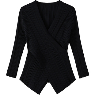 LANDI交叉V领设计感修身显瘦针织衫女春新品肌理感打底衫上衣