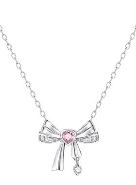 在逃公主的蝴蝶结项链