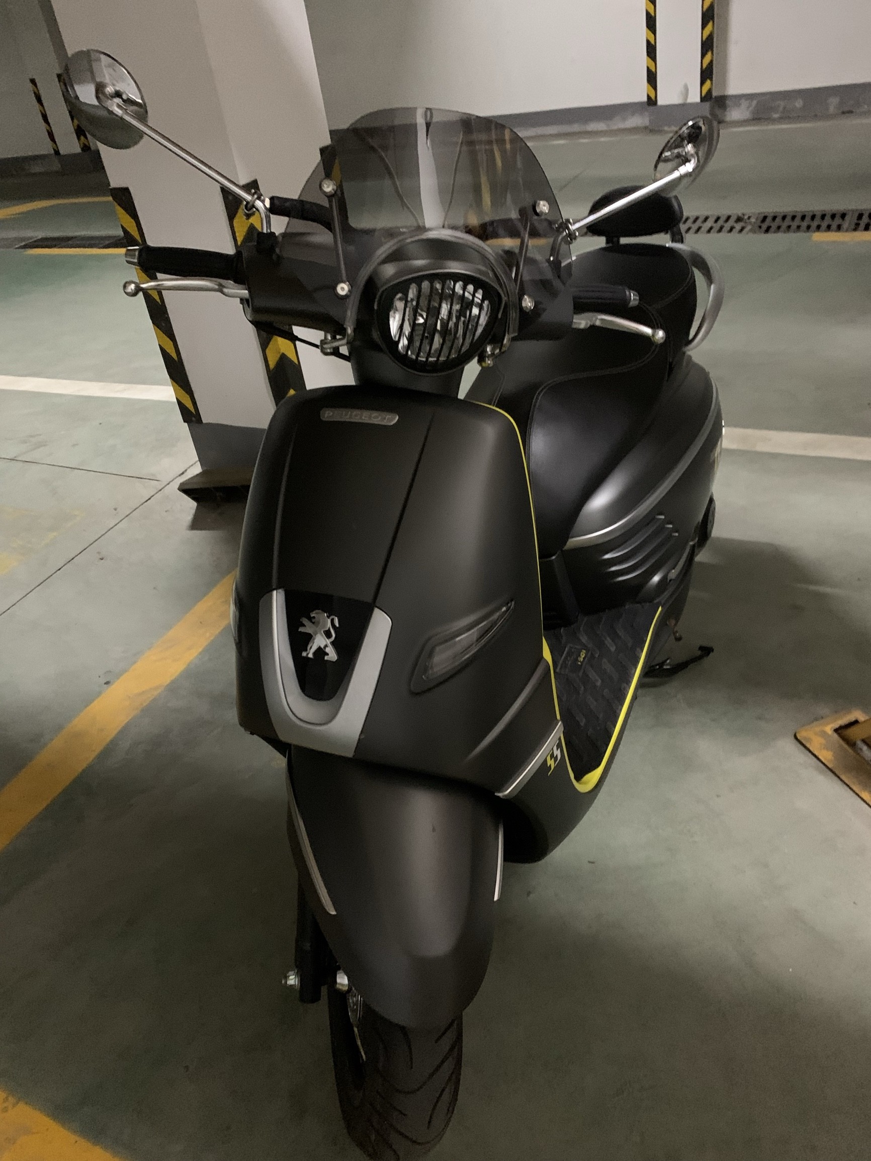 飞仕适用标致姜戈150风挡加高挡风玻璃摩托车改装pc新款无损安装