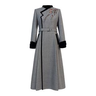 浒城古娘新款重工刺绣优雅气质长袖新中式国风战袍连衣裙女款春秋