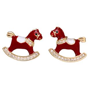 本命年红色小马耳钉女轻奢高级感气质大气耳饰马年耳环适合冬天的