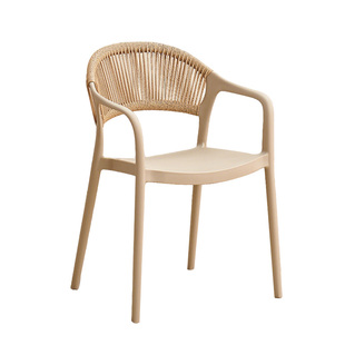 中古风复古带靠背餐桌椅子家用2026新款塑料凳可叠放藤编麻绳茶椅