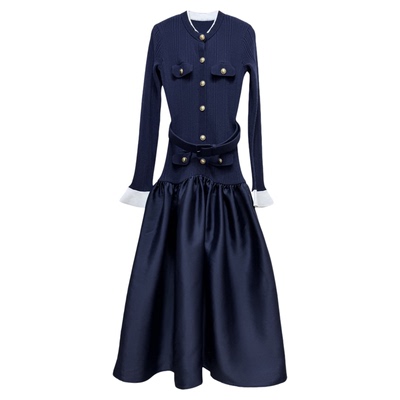 针织塔夫绸修身收腰长袖连衣裙