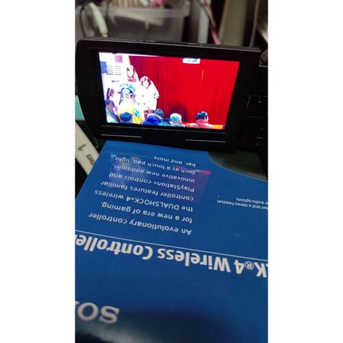 议价HDR-PJ660E高清擦擦九成新以上，带投影功能