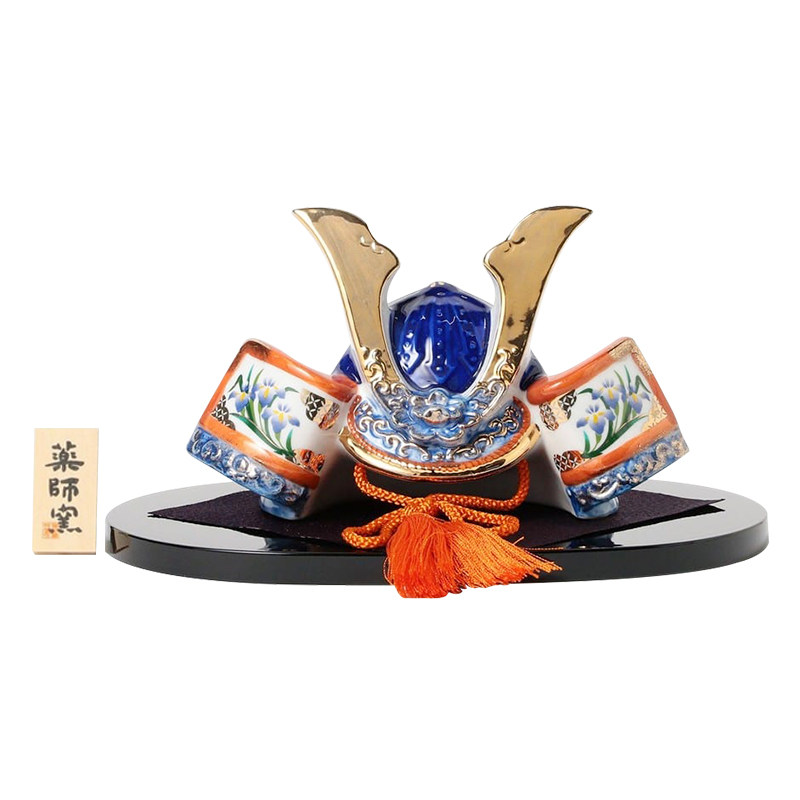 日本药师窑染錦出世兜摆件