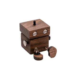 胡桃木车载香薰摆件抖腿木头人香氛扩香器高级创意可爱车内装饰品