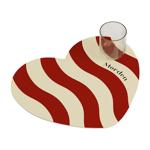 范店里安圣诞爱心隔热餐垫红色高级感西餐垫新家用防水防油防烫垫