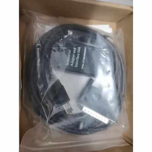议价出一个全新CQM1CIF02适配器还有两根USBSC0维修