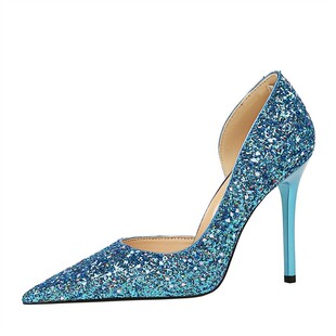 新款银色高跟鞋小众设计感绝美细跟浅口尖头侧空水晶少女单鞋大码