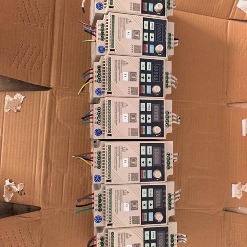 议价金田型变频器JT100  EB0022G3拆机7台，成色如