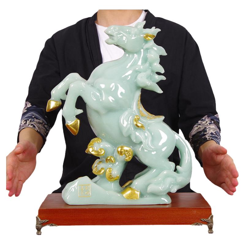玉石马到成功摆件生肖马