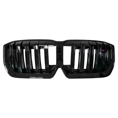 宝马X1ix1亮黑中网改装前铲尾翼