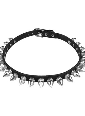 两圈棕柔软牛皮塑料宝塔铆钉手链