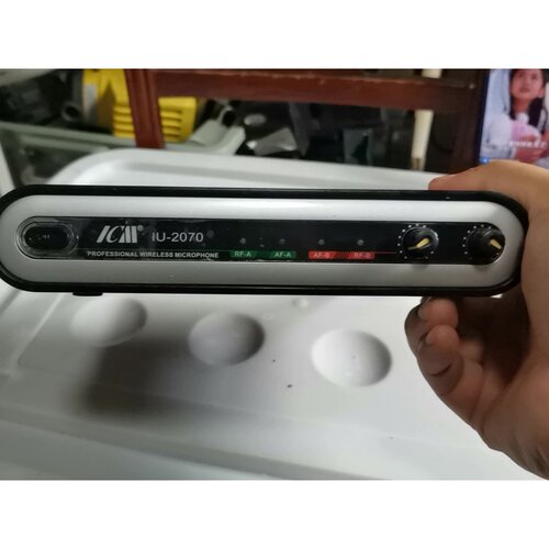 询价-ICM.IU2070成色如图单裸机无其他任何配件可维修