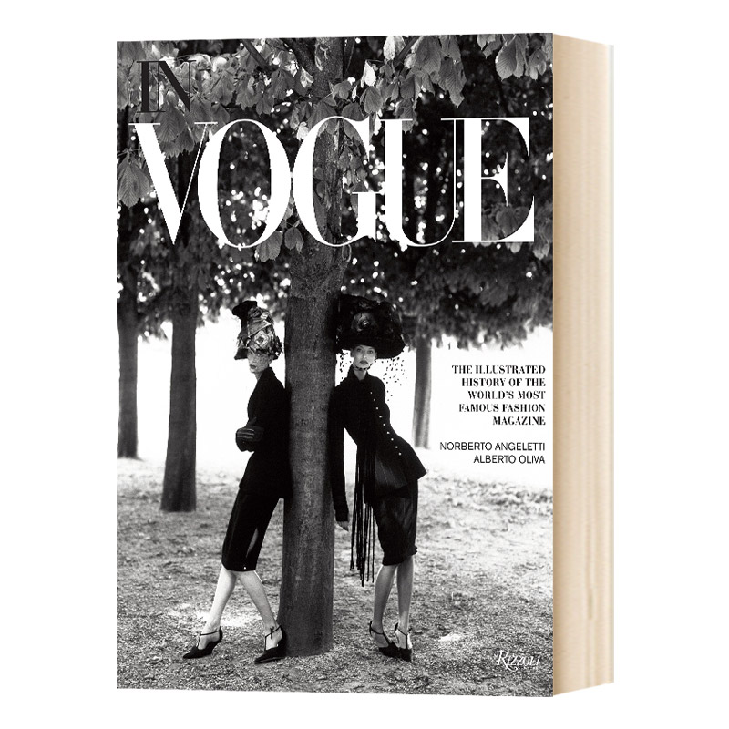 In Vogue 《Vogue》杂志经典时尚摄影服装作品集 英文原版Dior大牌潮流时尚服装设计作品 英文版