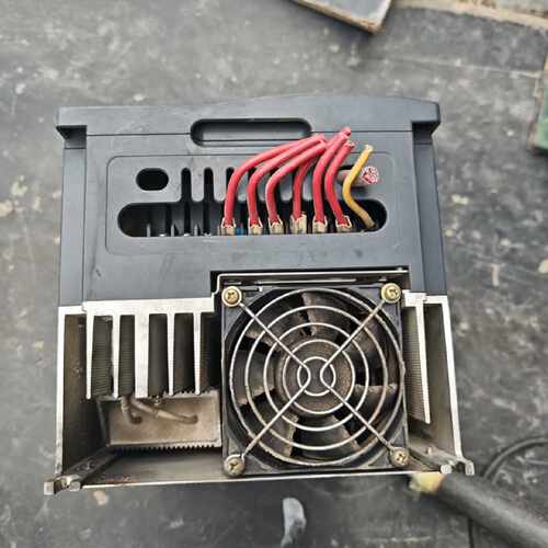 售前询价FSCG031-5K50-3P380-A-EP-NNNN-01V01 康沃变频器 5.5千