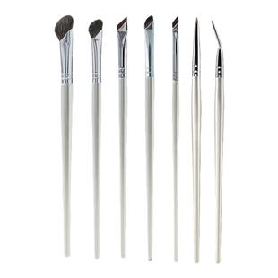 沧州镰刀鼻影刷斜角刀锋折角眼线刷阴影眉刷化妆刷细节