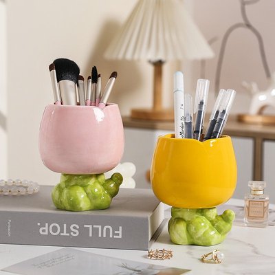 高颜值化妆笔收纳盒创意刷收纳桶化妆学生摆件筒笔筒文具紫色收纳