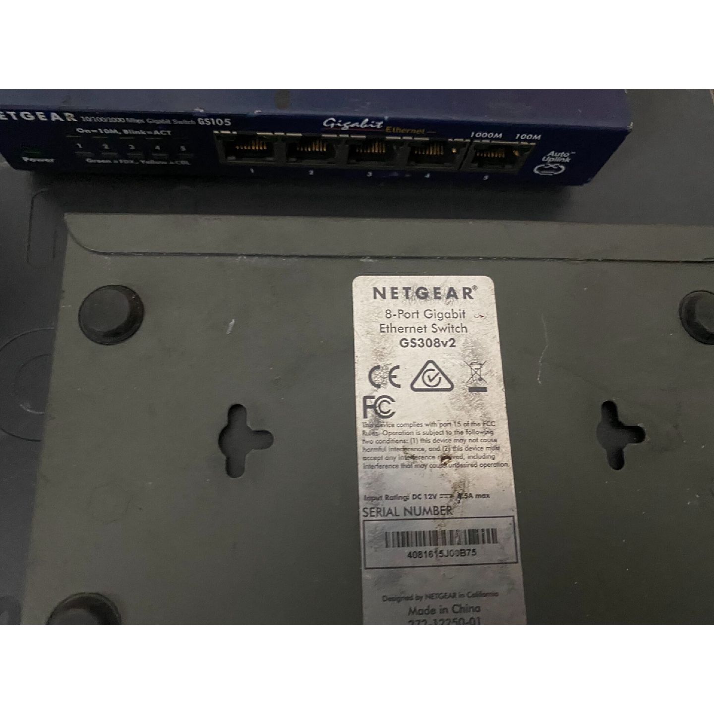 网件 GS308 v2 千兆八口铁壳交换机,各端口正常使用,