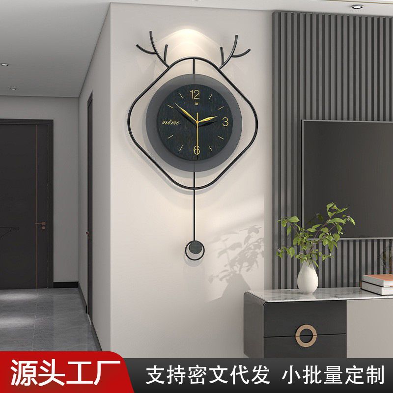 现代轻奢挂钟客厅时尚钟表装饰玄关新款家用创意红时钟墙餐厅挂网