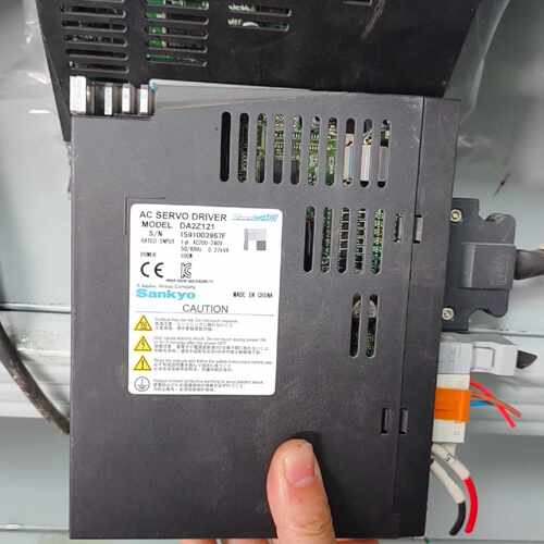 溢价-三协伺服驱动器DA2Z121，AC200-240V输入，正常