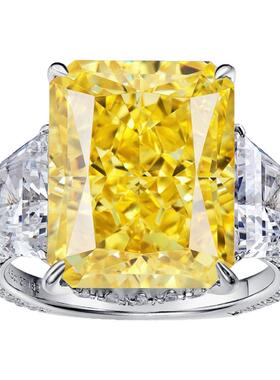 11克拉长方形黄钻雷迪恩黄钻戒指