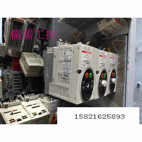 议价F-S11 0.4KW 220V VFS11-2004PM-AN(1) 东芝变频器