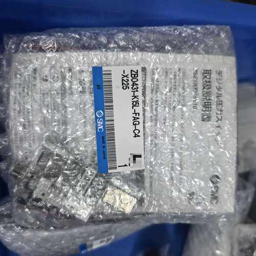 议价全新SMC原装数字压力开关ZB0431-K15L-FAG-C