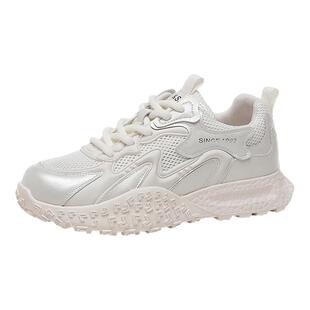 星期六德训鞋女款新款春夏网面透气百搭阿甘鞋软底女士运动小白鞋