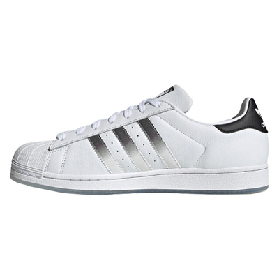 运动休闲鞋板鞋阿迪达斯